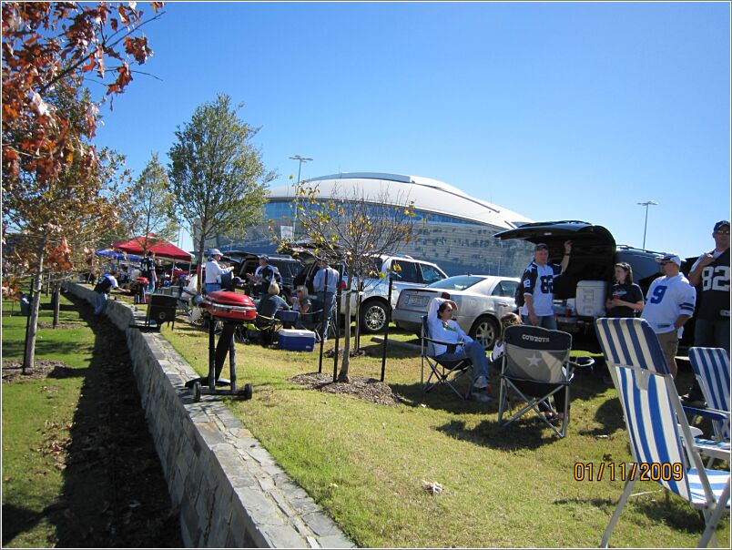 12  Gameday - TailGateParty